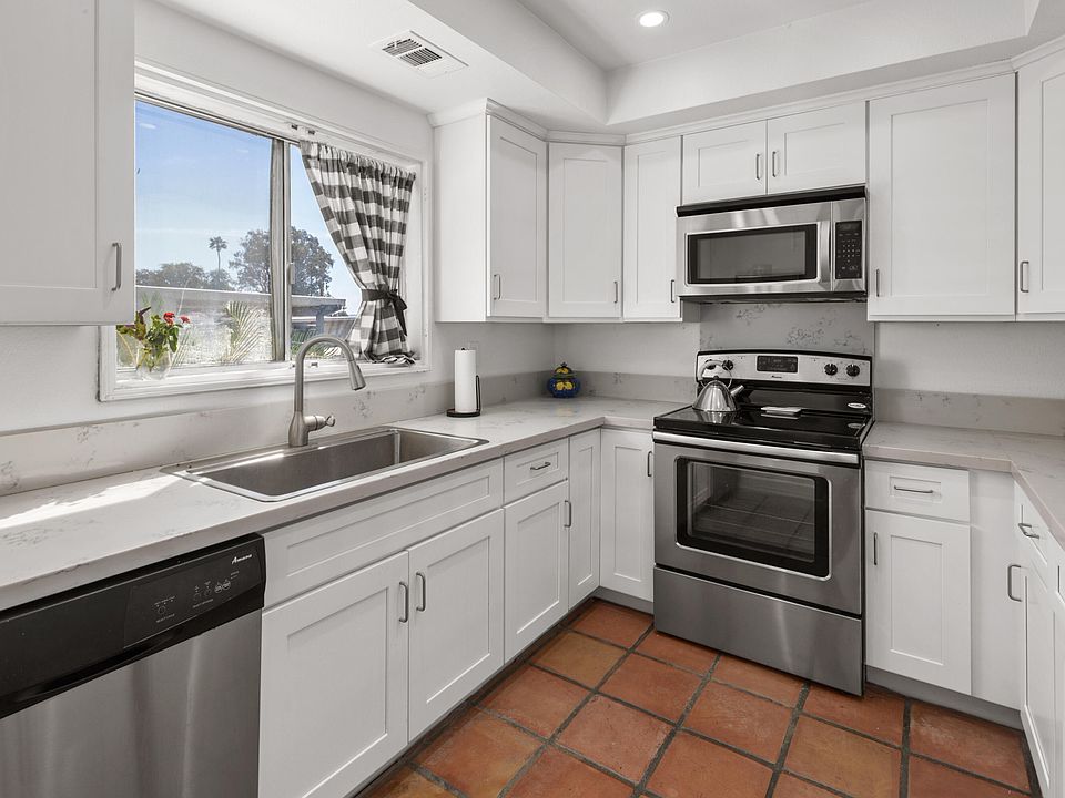 1st image of 82190 Odlum Dr