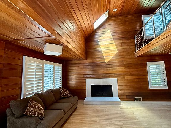 Living Room, Skylights