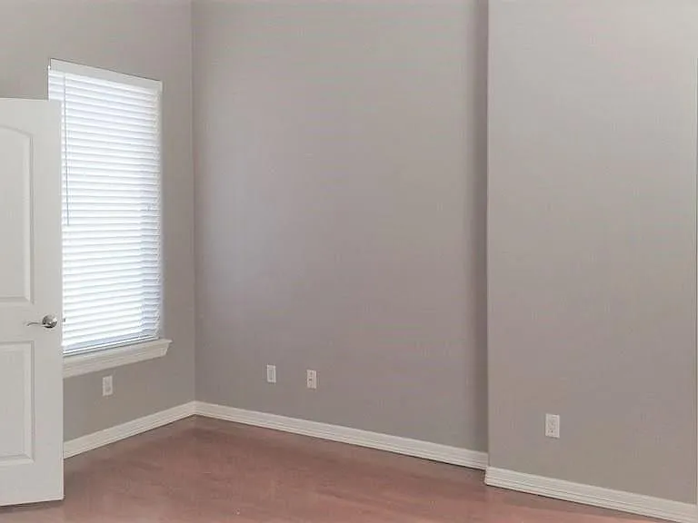 2428 Carianna Ave — Photo 12