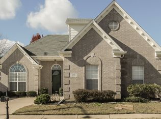 935 Nesting Wood Cir W, Cordova, TN 38018