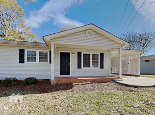 5012 Clearwater Lake Rd, Mount Holly, NC 28120