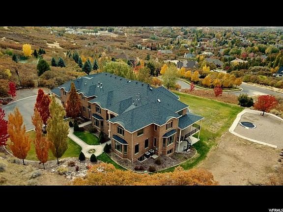 4th image of 125 Holly Dr