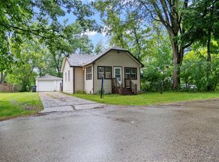 9932 271st Ave, Trevor, WI 53179