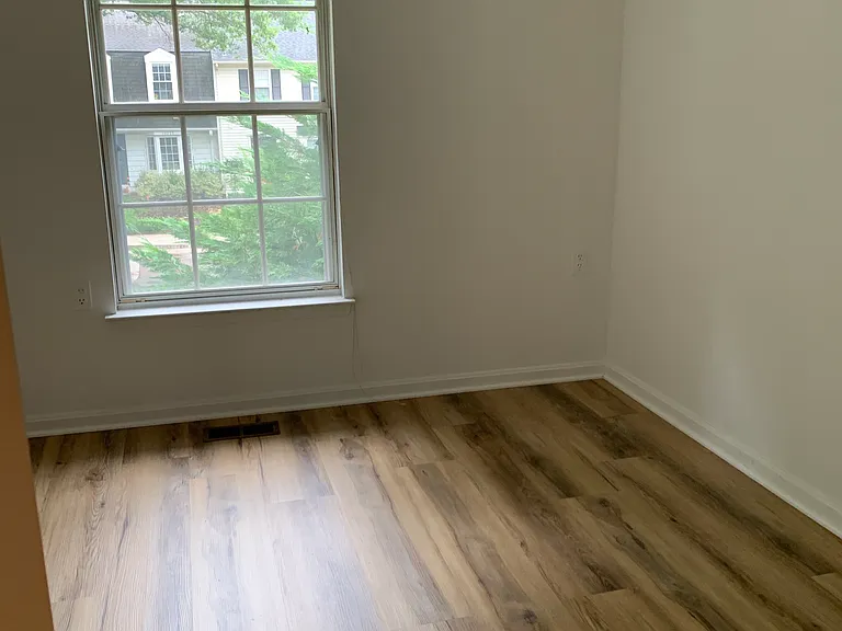 10226 Quiet Pond Ter — Photo 13