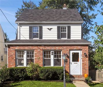 32 Maple St, Irvington, NY, 10533