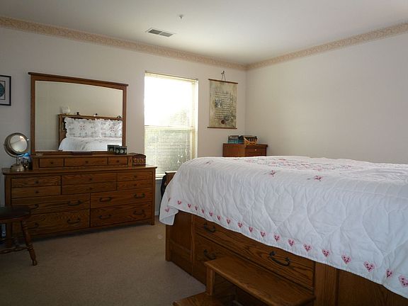 Large bedroom with tons of closet space