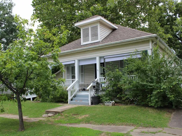 1901 S Stewart Ave, Sedalia, MO 65301
