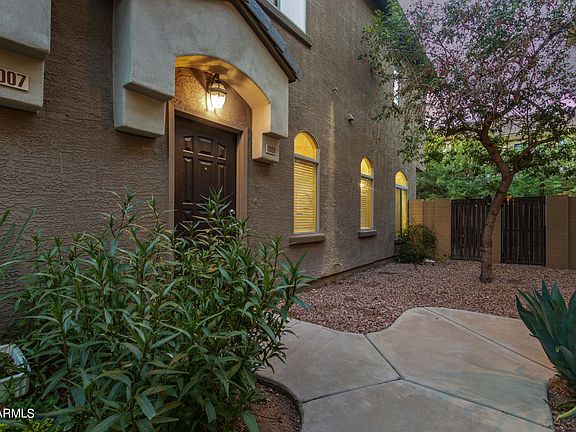 2nd image of 18250 N 32nd St Unit 1008