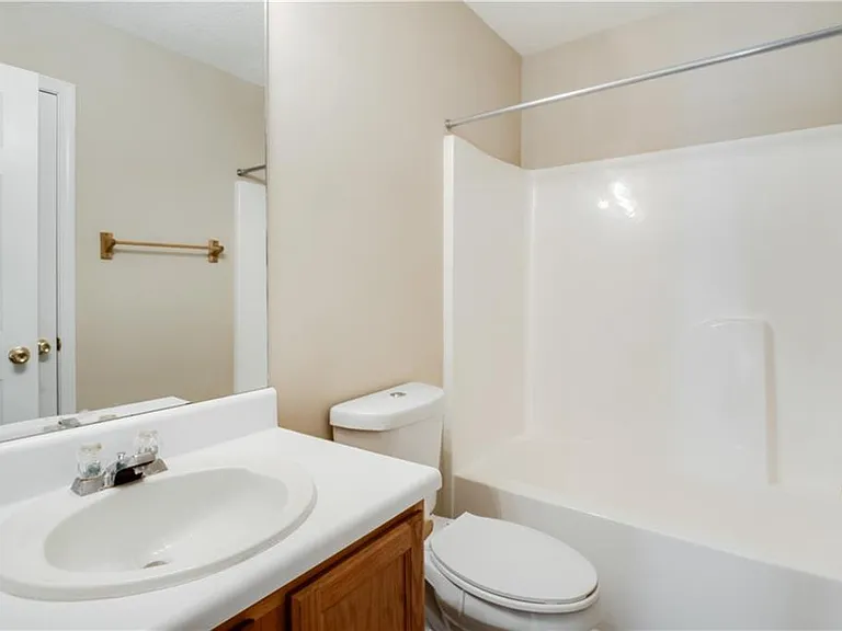 4209 Zephyrhills Dr NW — Photo 22