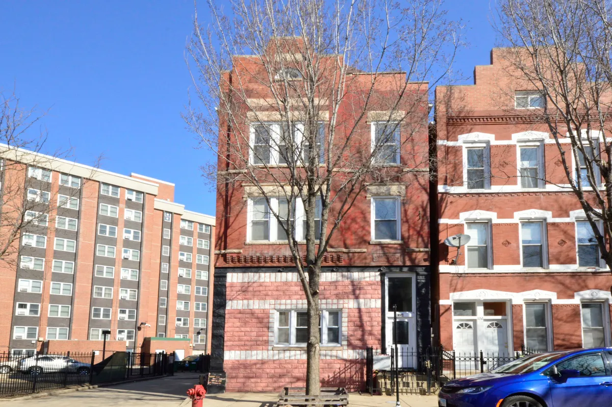 Primary Photo - 1154 W 17th St #2