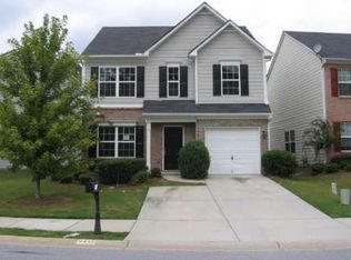 9435 Lakeview Rd, Union City, GA 30291