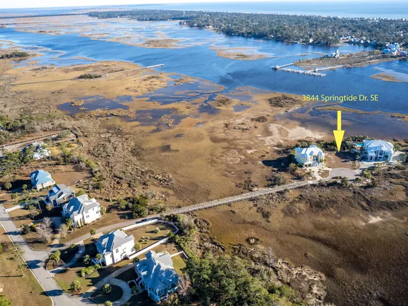 3844 Springtide Drive SE, Southport, NC 28461