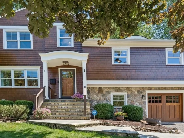 5 Raymond St, Chatham Boro, NJ 07928