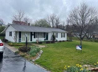 552 W B St, Wellston, OH 45692