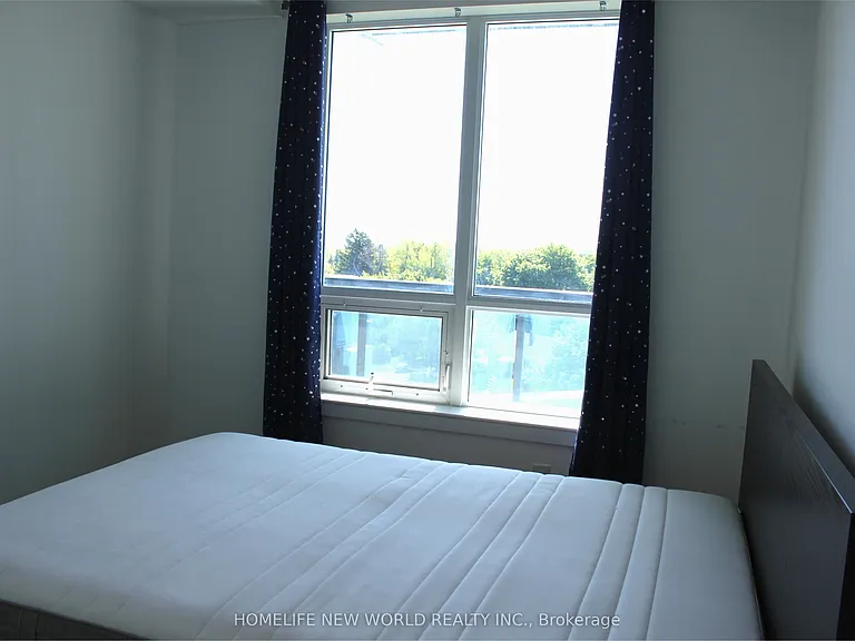 7161 Yonge St #429 — Photo 17