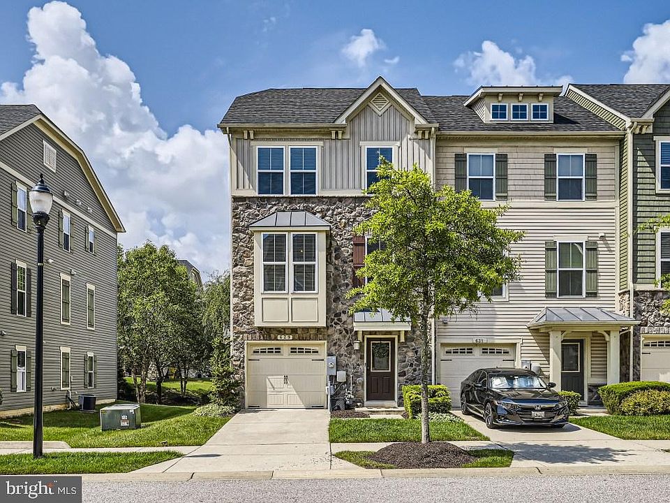 1st image of 629 Foxwood Dr