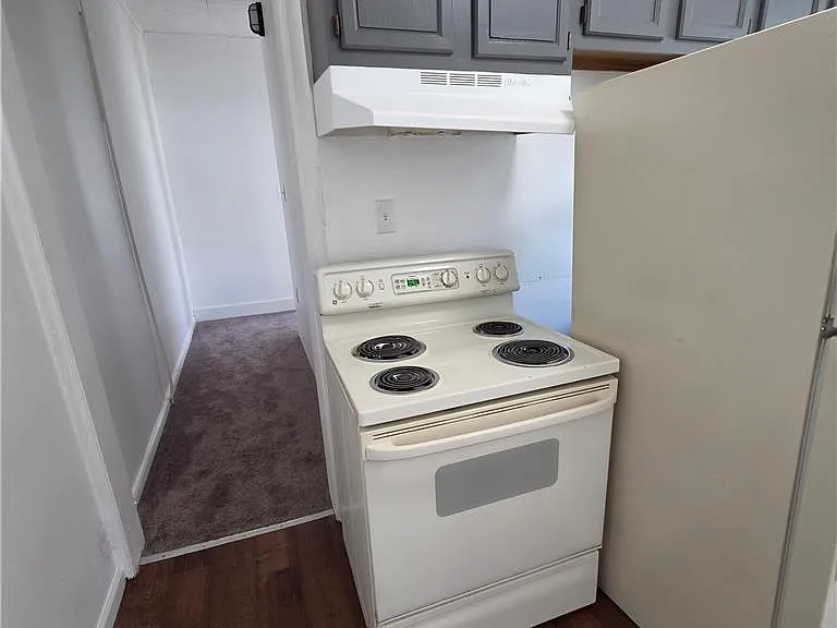641 N Howard St #1 — Photo 6