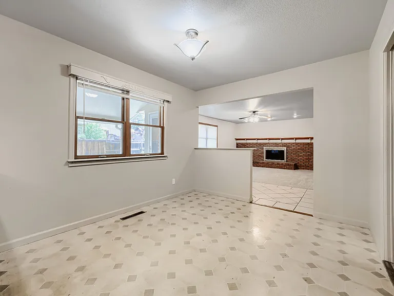 2821 E Serendipity Cir — Photo 10