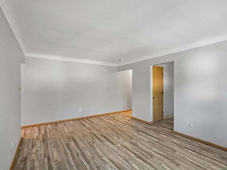 1009 Randolph Ave — Photo 13