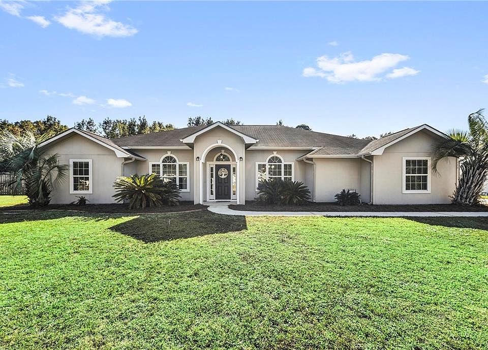 1st image of 112 Sago Palm Dr