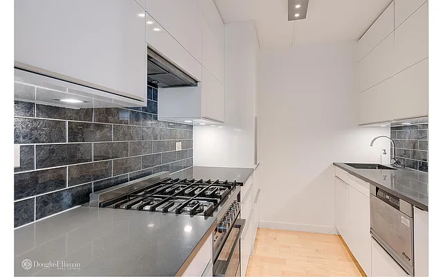 Rented by Douglas Elliman | media 21