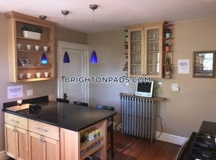 55 Perthshire Rd #U2, Boston, MA 02135