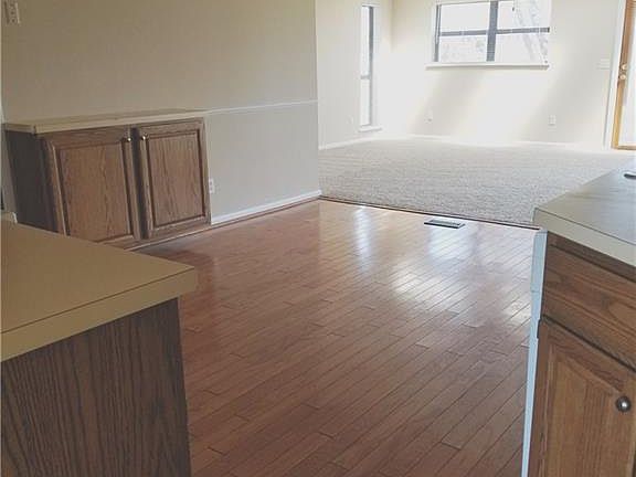 4th image of 6166 Rosecrest Dr