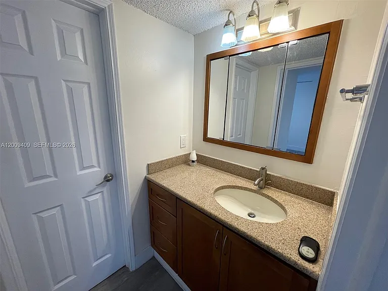 9471 Evergreen Pl #401 — Photo 28