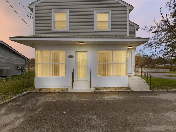 1550 Fall River Ave, Seekonk, MA 02771