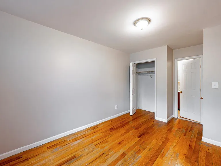144 Monroe St #3 — Photo 5