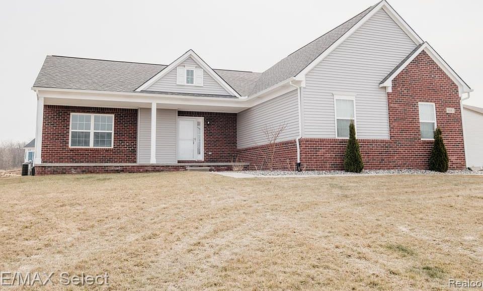 2nd image of 8083 Peninsula Cir