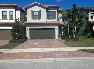 8318 Rearing Ln, Lake Worth, FL 33467