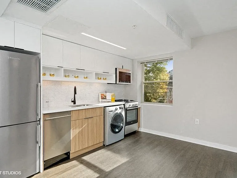 Carver and Slowe Apartments — Photo 50