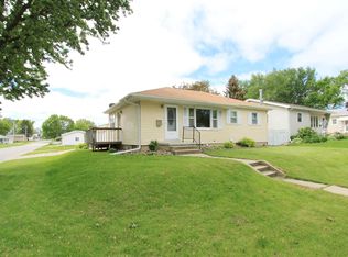 1756 Howard Ave, Waterloo, IA 50702