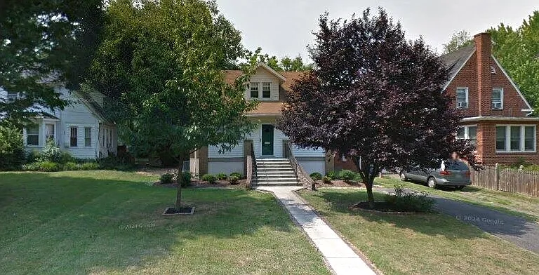 4703 Harvard Rd — Photo 4