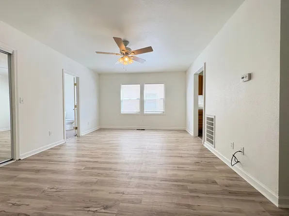 122 W Oak St APT 2, Lodi, CA 95240