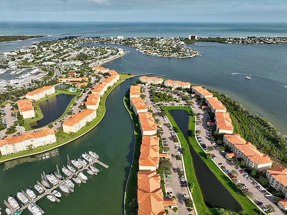 4th image of 17 Harbour Isles Dr W Penthouse 6