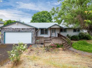12094 Meadowlawn Dr, Oregon City, OR