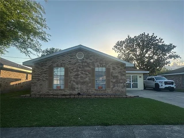 2117 Van Arpel Dr — Photo 3