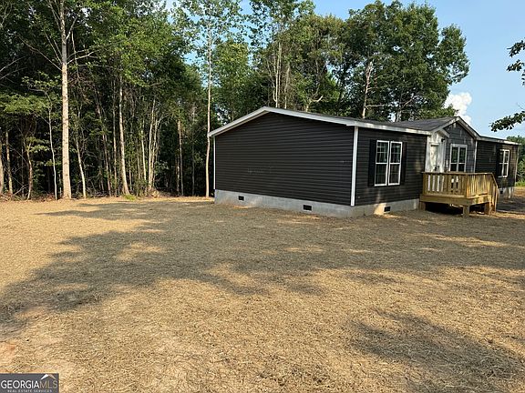 4th image of 911 Harrison Rd