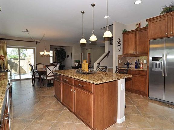5th image of 21246 N 36th Pl
