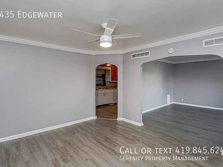5435 Edgewater Dr — Photo 6