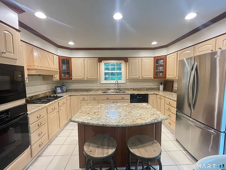 58 Heritage Ln — Photo 8