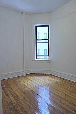 Rented by Metropolitan Equities | media 3