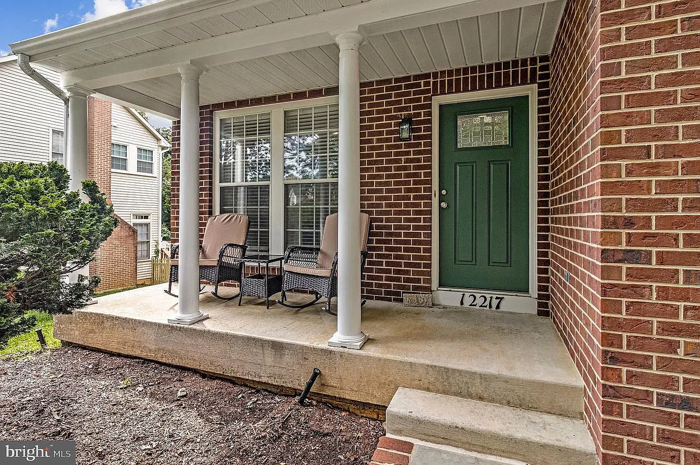 4 bed, 3.5 bath, 3343 sqft, $4,400 — Photo 2