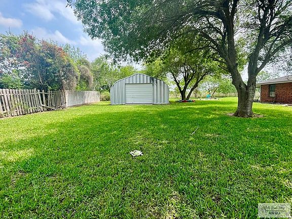 3rd image of 24299 N Parker Rd