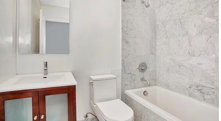 Rented by Level Group | media 4