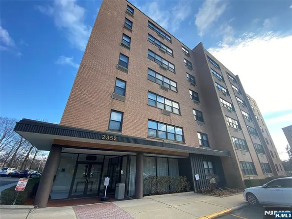 2352 Linwood Ave APT 1H, Fort Lee, NJ 07024