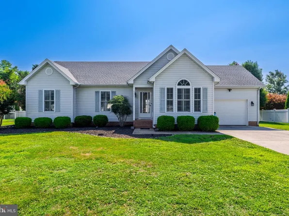 204 N 10th St, Delmar, DE 19940