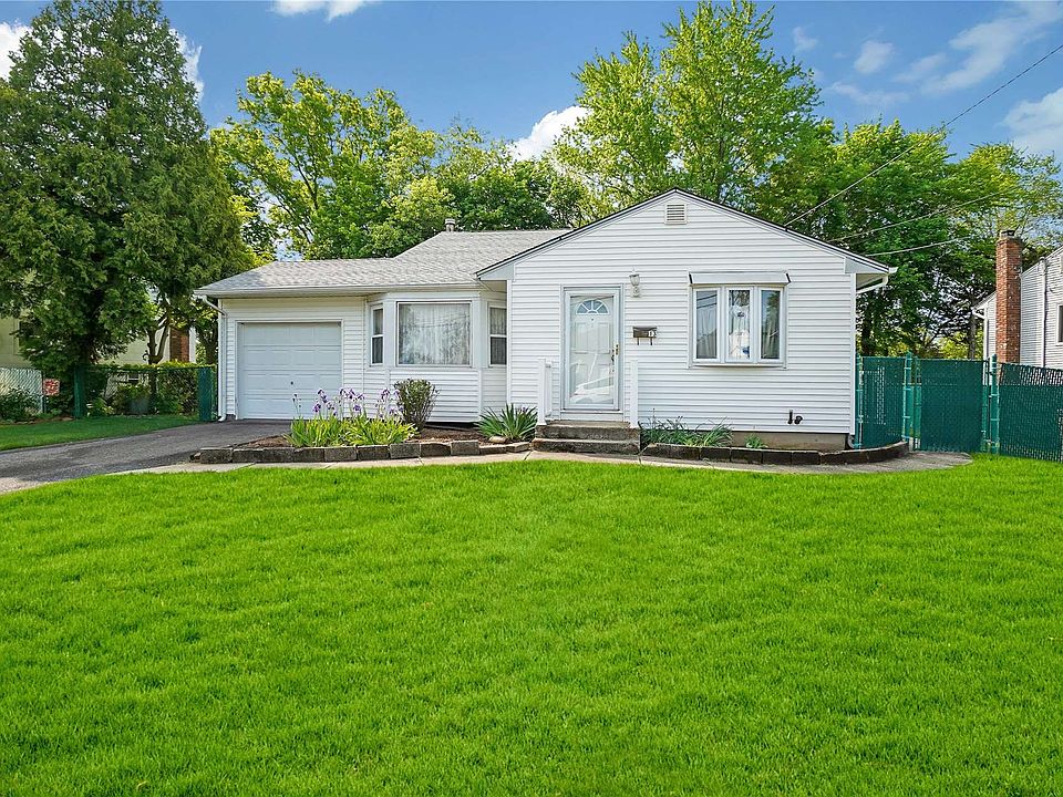 13 Drake Ln, Kings Park, NY 11754 Zillow